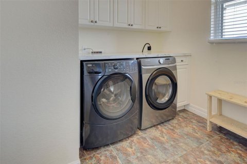 House in Rotonda, Florida 3 bedrooms, 230.12 sq.m. № 1192872 - photo 22