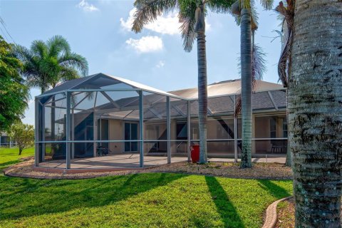 House in Rotonda, Florida 3 bedrooms, 230.12 sq.m. № 1192872 - photo 7