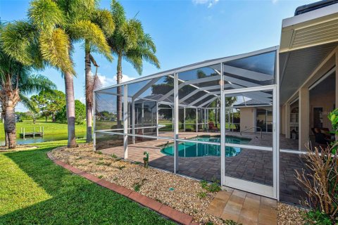 House in Rotonda, Florida 3 bedrooms, 230.12 sq.m. № 1192872 - photo 5