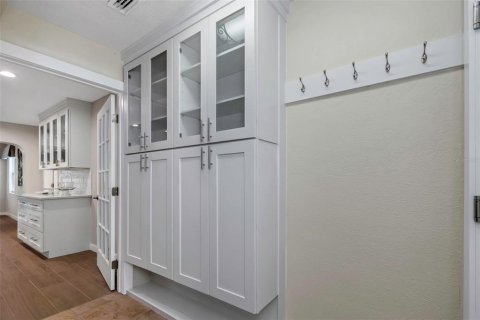 House in Gulfport, Florida 3 bedrooms, 204.66 sq.m. № 1844794 - photo 16