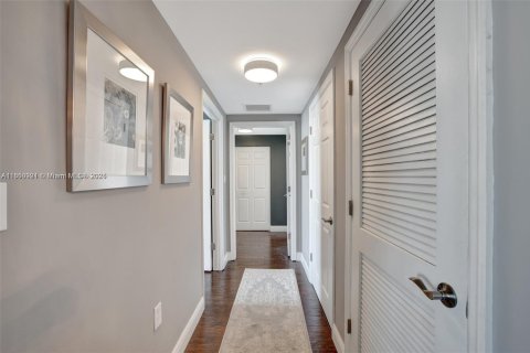 Copropriété à louer à Hollywood, Floride: 3 chambres, 137.68 m2 № 1857546 - photo 15