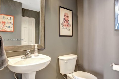 Copropriété à louer à Hollywood, Floride: 3 chambres, 137.68 m2 № 1857546 - photo 21
