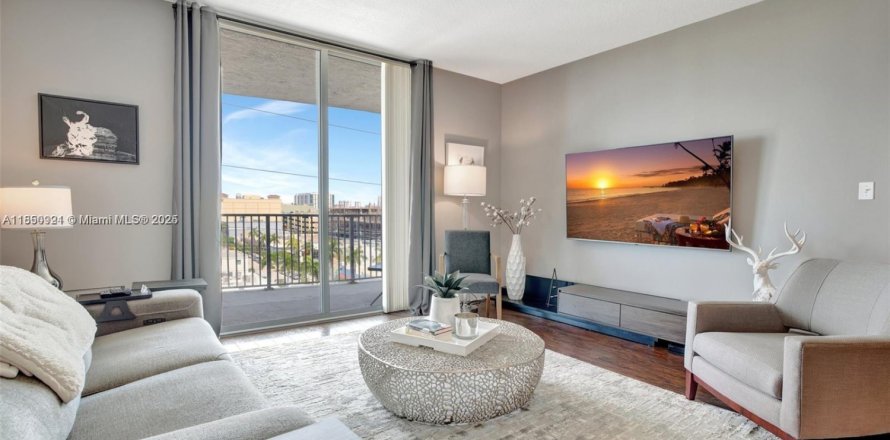 Condo à Hollywood, Floride, 3 chambres  № 1857546