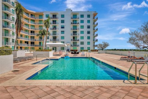 Copropriété à louer à Hollywood, Floride: 3 chambres, 137.68 m2 № 1857546 - photo 25