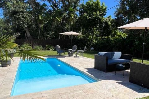 House in Miami, Florida 4 bedrooms, 128.58 sq.m. № 2014931 - photo 6