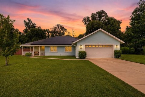 House in Ocala, Florida 4 bedrooms, 190.73 sq.m. № 2347670