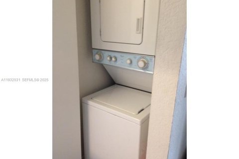 Снять в аренду кондоминиум в Майами, Флорида 1 спальня, 57.6м2, № 1990563 - фото 10