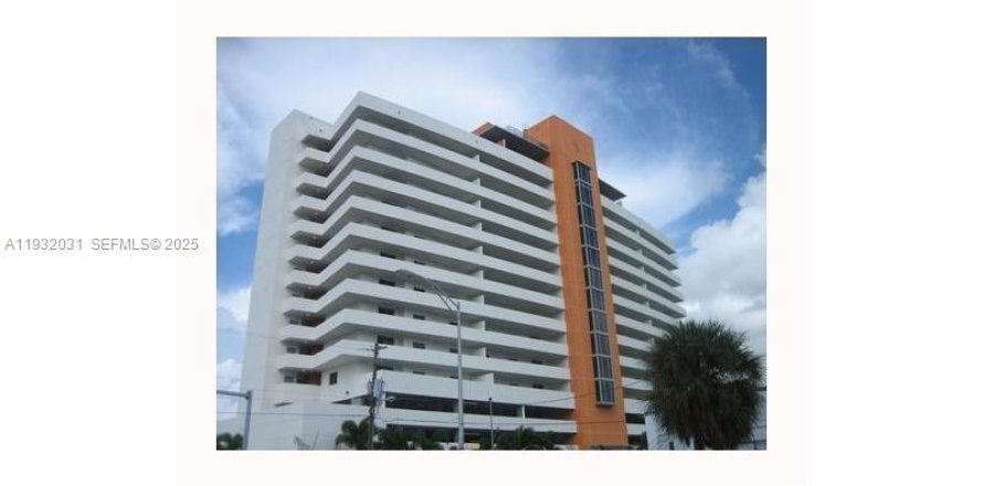 Кондоминиум с 1 спальней в Майами, Флорида № 1990563