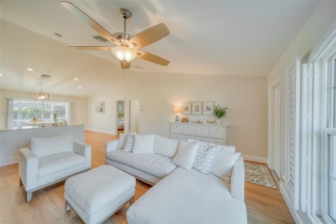 Casa en Cape Coral, Florida 3 dormitorios, 132.11 m2 № 2044769