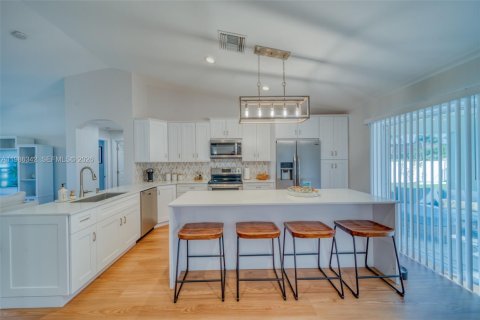 Villa ou maison à vendre à Cape Coral, Floride: 3 chambres, 132.11 m2 № 2044769 - photo 6