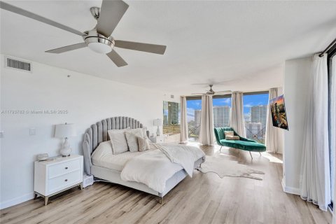 Condo in Aventura, Florida, 5 bedrooms  № 1865740 - photo 28