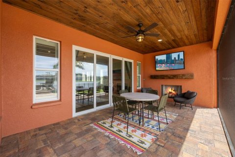 House in ESTANCIA

 in Wesley Chapel, Florida 5 bedrooms, 431.07 sq.m. № 1886751 - photo 29
