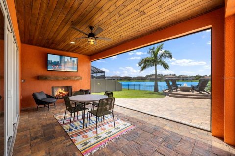House in ESTANCIA

 in Wesley Chapel, Florida 5 bedrooms, 431.07 sq.m. № 1886751 - photo 27