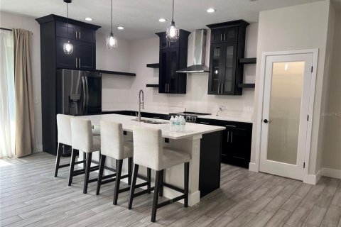 Casa en venta en Apopka, Florida, 4 dormitorios, 242.75 m2 № 1609944 - foto 4