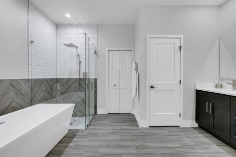 Casa en venta en Apopka, Florida, 4 dormitorios, 242.75 m2 № 1609944 - foto 12