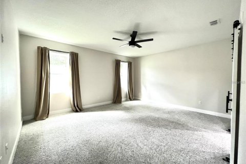 Casa en venta en Apopka, Florida, 4 dormitorios, 242.75 m2 № 1609944 - foto 10