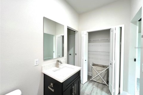 Casa en venta en Apopka, Florida, 4 dormitorios, 242.75 m2 № 1609944 - foto 29