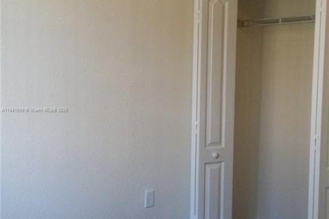 Condominio en alquiler en Homestead, Florida, 3 dormitorios, 98.48 m2 № 1978694 - foto 16