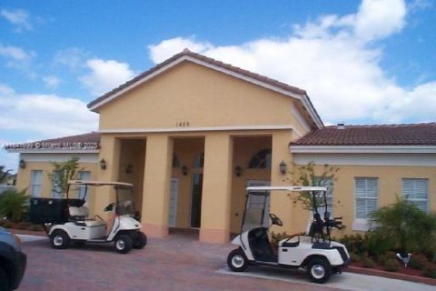 Condominio en alquiler en Homestead, Florida, 3 dormitorios, 98.48 m2 № 1978694 - foto 18