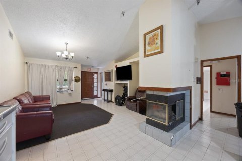 Immobilier commercial à vendre à Clearwater, Floride: 242.01 m2 № 2206286 - photo 6