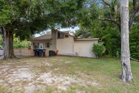 Immobilier commercial à vendre à Clearwater, Floride: 242.01 m2 № 2206286 - photo 4