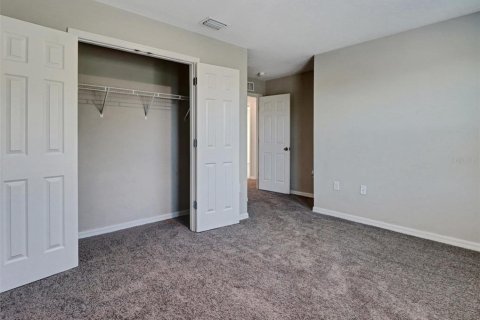 House in Riverview, Florida 5 bedrooms, 229.1 sq.m. № 2404614 - photo 22