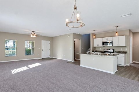 House in Riverview, Florida 5 bedrooms, 229.1 sq.m. № 2404614 - photo 4