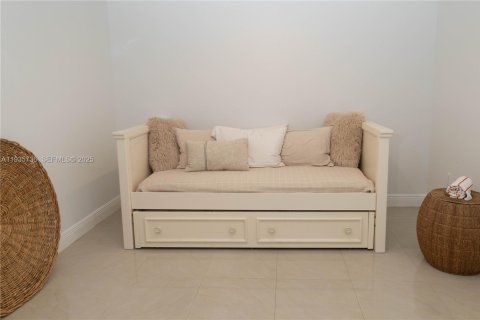 Condominio en venta en Hallandale Beach, Florida, 3 dormitorios, 145.95 m2 № 1993827 - foto 12