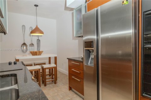 Condominio en venta en Hallandale Beach, Florida, 3 dormitorios, 145.95 m2 № 1993827 - foto 25