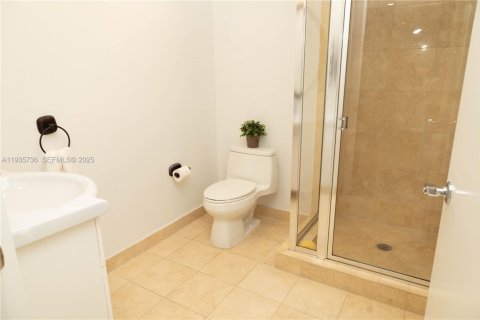 Condominio en venta en Hallandale Beach, Florida, 3 dormitorios, 145.95 m2 № 1993827 - foto 15