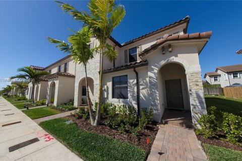Townhouse in Homestead, Florida 3 bedrooms, 123.37 sq.m. № 1886567 - photo 2