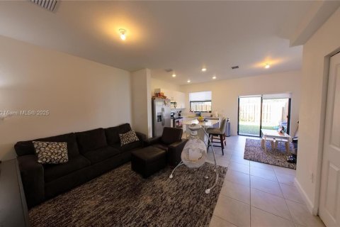 Townhouse in Homestead, Florida 3 bedrooms, 123.37 sq.m. № 1886567 - photo 6