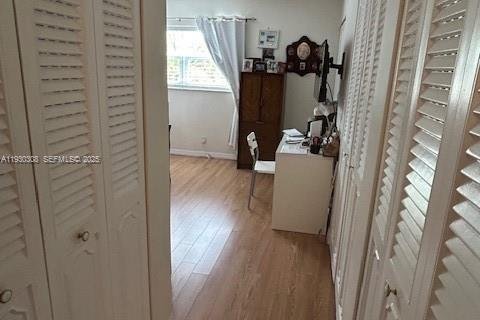 Купить кондоминиум в Дания-Бич, Флорида 2 спальни, 106.28м2, № 1989058 - фото 22