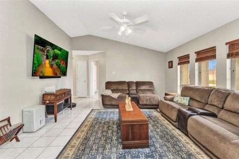House in Englewood, Florida 4 bedrooms, 139.91 sq.m. № 1740524 - photo 3