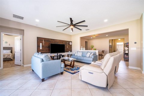 House in Orlando, Florida 4 bedrooms, 241.27 sq.m. № 1772775 - photo 21