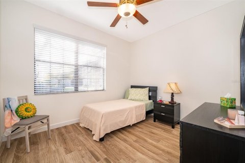 House in Orlando, Florida 4 bedrooms, 241.27 sq.m. № 1772775 - photo 7