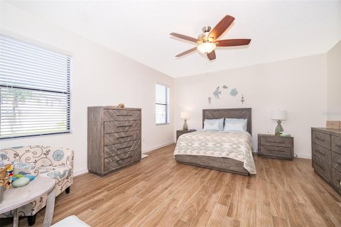 House in Orlando, Florida 4 bedrooms, 241.27 sq.m. № 1772775 - photo 27