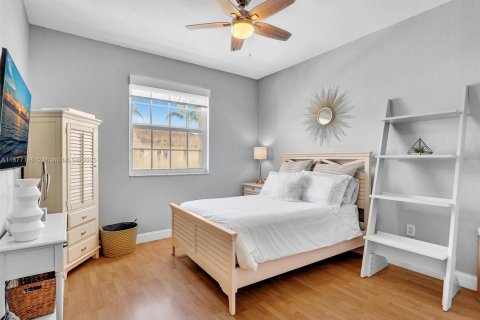 Adosado en venta en Miami, Florida, 3 dormitorios, 161 m2 № 1923922 - foto 22