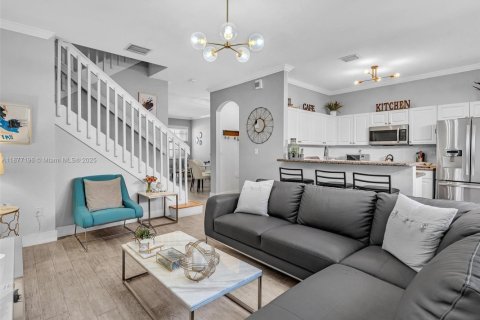 Adosado en venta en Miami, Florida, 3 dormitorios, 161 m2 № 1923922 - foto 12