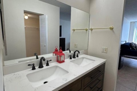 Купить кондоминиум в Маргит, Флорида 3 комнаты, 66.89м2, № 2083228 - фото 19
