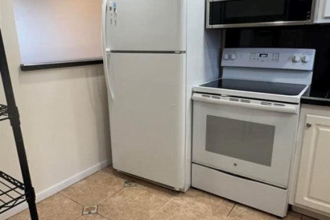 Купить кондоминиум в Маргит, Флорида 3 комнаты, 66.89м2, № 2083228 - фото 6