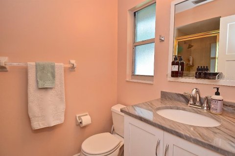 House in Sarasota, Florida 3 bedrooms, 108.79 sq.m. № 1840627 - photo 11