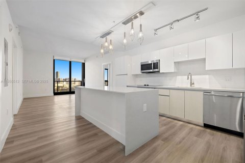 Copropriété à louer à Hallandale Beach, Floride: 2 chambres, 117.43 m2 № 1993584 - photo 6