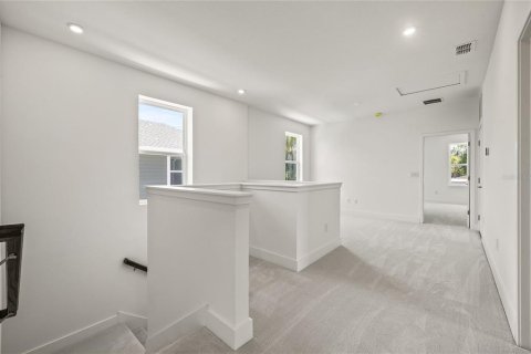 Casa en venta en Tampa, Florida, 3 dormitorios, 223.89 m2 № 1651615 - foto 17