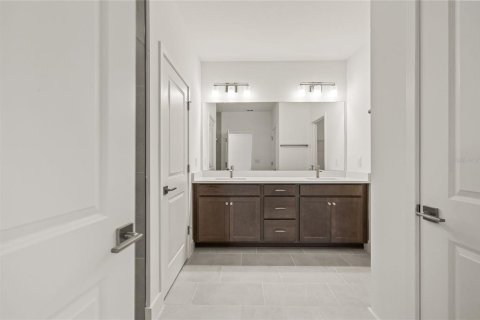Casa en venta en Tampa, Florida, 3 dormitorios, 223.89 m2 № 1651615 - foto 21