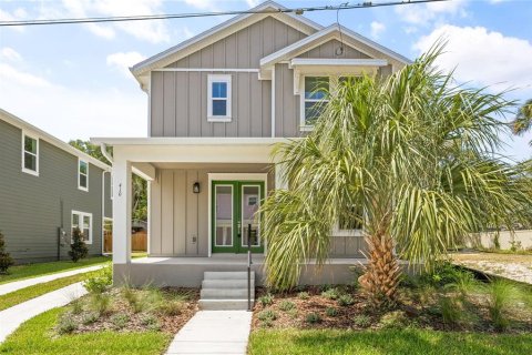 Casa en venta en Tampa, Florida, 3 dormitorios, 223.89 m2 № 1651615 - foto 1