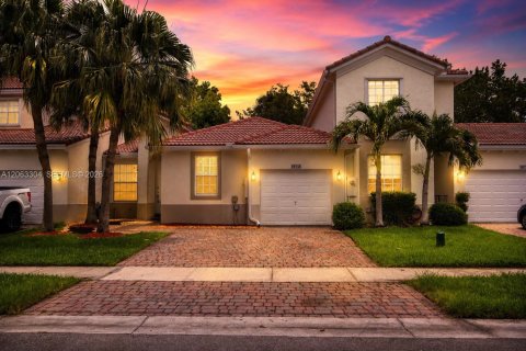 Touwnhouse à Miramar, Floride 3 chambres, 109.44 m2 № 2265327
