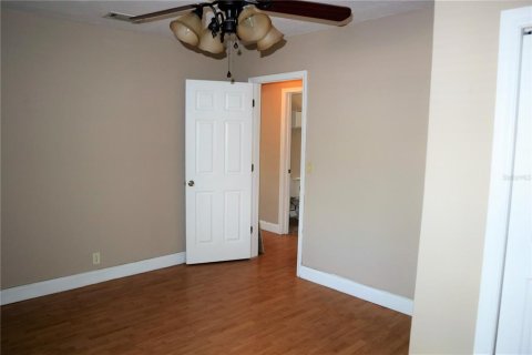 Casa en alquiler en Tampa, Florida, 2 dormitorios, 66.89 m2 № 2204189 - foto 13