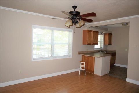 Casa en alquiler en Tampa, Florida, 2 dormitorios, 66.89 m2 № 2204189 - foto 5