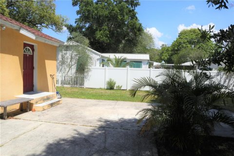 Casa en alquiler en Tampa, Florida, 2 dormitorios, 66.89 m2 № 2204189 - foto 15